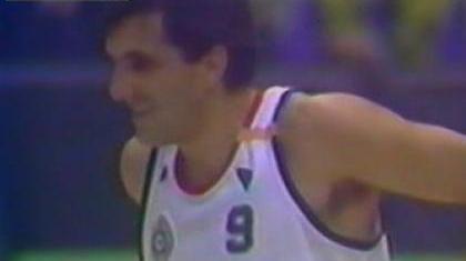 Όταν ο Ομπράντοβιτς έπαιζε ακόμη μπάσκετ (video)