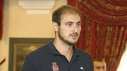 Κρστιτς: «Καλύτερα να χτυπάς, παρά να σε χτυπούν»