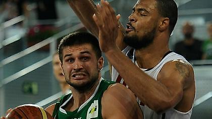 Νίκησαν, δεν εντυπωσίασαν οι Αμερικανοί