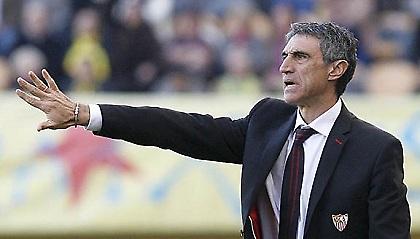 «Τρίζει» η καρέκλα του Άλβαρεθ