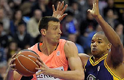 Στην Μπανταλόνα ο Τρίας