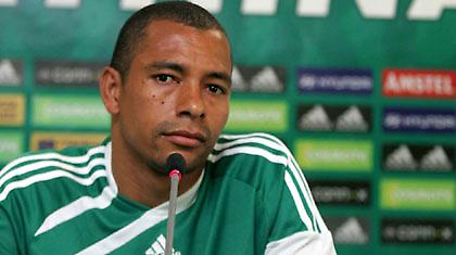 Ζιλμπέρτο: «Να διακριθούμε στο Champions League»