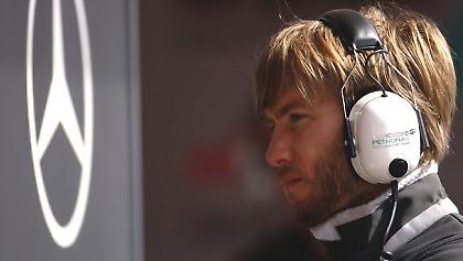 Δεν αντικαθίσταται ο Χάιντφελντ