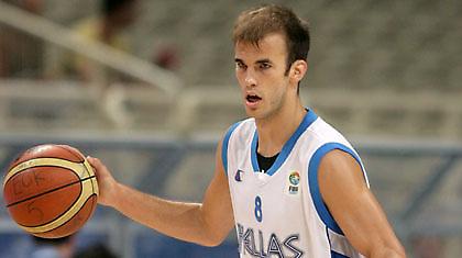 Καλάθης: «Να δώσουμε το κάτι παραπάνω»