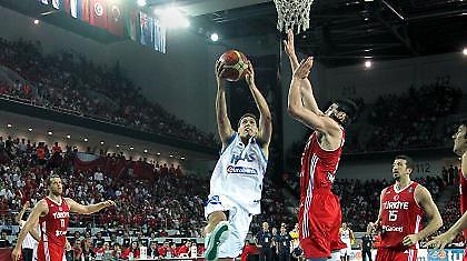 Οι διαιτητές του Ελλάδα-Ακτή Ελεφαντοστού