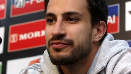 Παρουσιάστηκε ο Δεμερτζής, ακολουθούν κι άλλοι