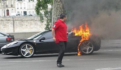 Ανάκληση για τις Ferrari 458! (video)