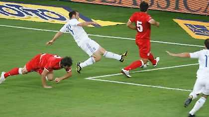 Ο Σάντος έχει χρόνο να διορθώσει τα λάθη του…