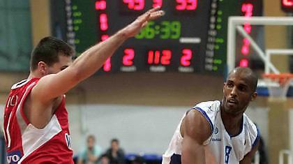 Στην Γκραβελίν ο Οουενς