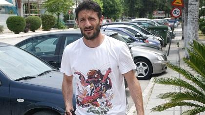 Μοίρασε τον εσωτερικό κανονισμό ο «σβούρας»