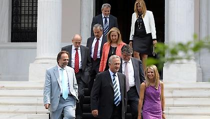 Σεμνά και ταπεινά