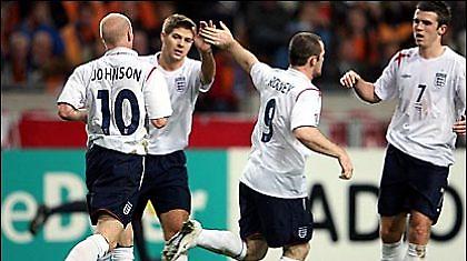 Αγγλική επέλαση με επιθετική πολυφωνία! (video)