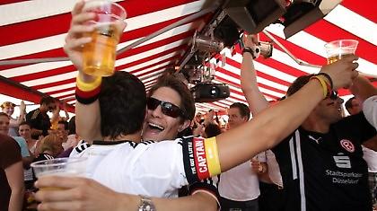 «Κεραστήκανε» όλοι! (video)