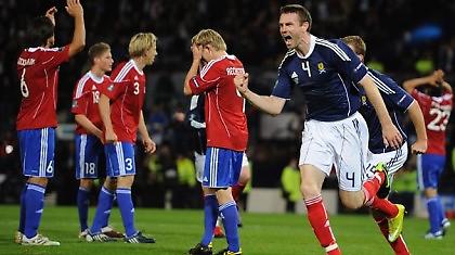 Συγγνώμη για τις αποδοκιμασίες από τους Σκωτσέζους