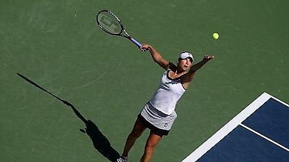 Βέρα με το δεξί…