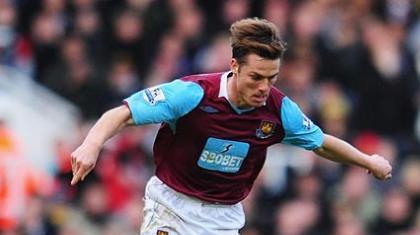 Παραμένει «σφυρί»…