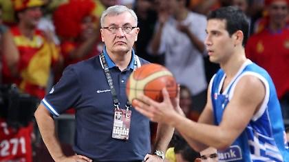 Ζήσης: «Πελάτες των Ισπανών»