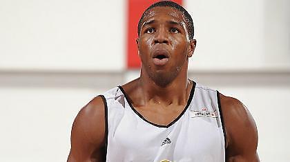 Ήρθε ο Ελονού