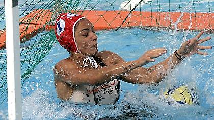 «Κοκκινίζει» η Τσουρή