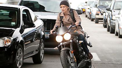 Salt: Αποκλειστική δράση!