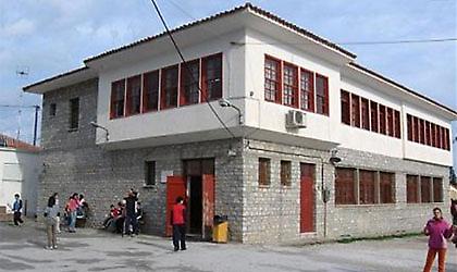 Κλείνουν σχολεία στη Θέρμη