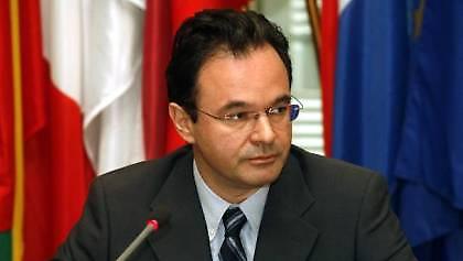 Λεφτά υπάρχουν…αλλά δανεικά!