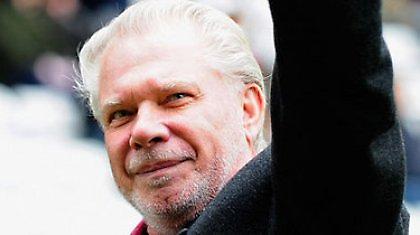 Συνεχίζουν με Γκραντ τα «σφυριά»