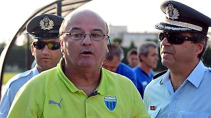 «Τέλος» ο Φοιρός