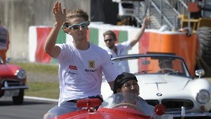 Με Γκροσεάν συνεχίζει η Pirelli