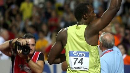 Το έριξε στον χορό ο Μπολτ