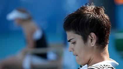 Άνοδος για Λένα, σταθερός ο Παγδατής