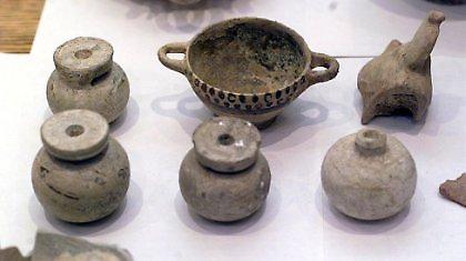 Βρέθηκαν 638 αρχαία αντικείμενα σε αποθήκη