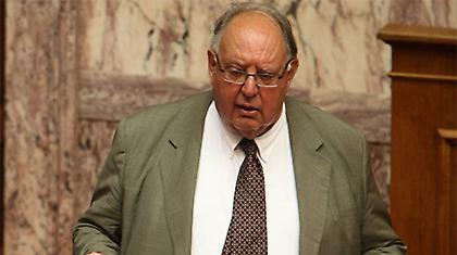 «Τα λεφτά τα φάγαμε, γιατί σας διορίσαμε στο Δημόσιο»