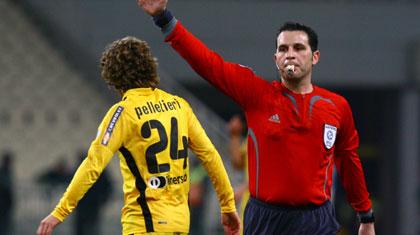 Τρελάθηκε με την αποβολή ο Πελετιέρι!