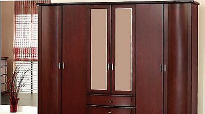 Έκλεισε στην ντουλάπα τα παιδιά της και πέθαναν!