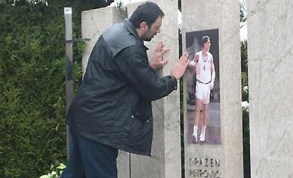 «Κάποτε ήμασταν αδέρφια…» (video)