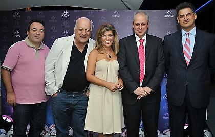 NOVA: Τηλεοπτικό υπερθέαμα