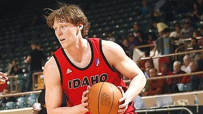 Στη Γρανάδα ο Κόμπι Καρλ