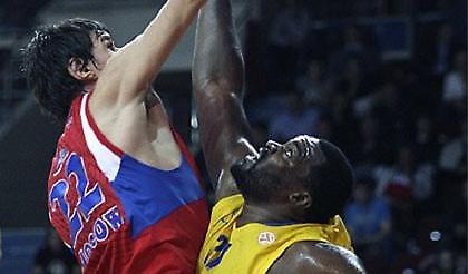 Ήττα για Μακάμπι, μέτριος ο «Σόφο»