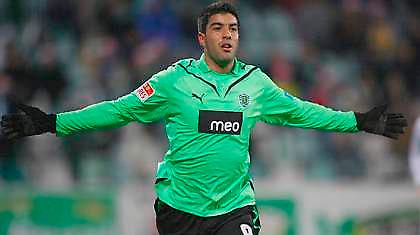 Με κιάλια βλέπει την κορυφή (vid)