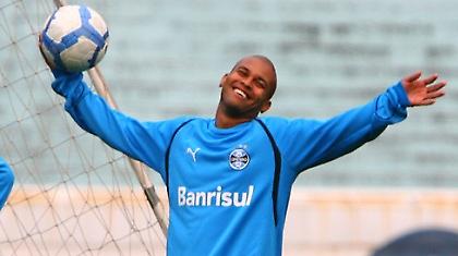 Εύσημα σε Γκαμπριέλ από Βραζιλιάνους! (vid)