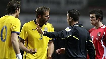 Ούτε δύο δεν αρκούν για να αντικαταστήσουν τον Μέλμπεργκ!