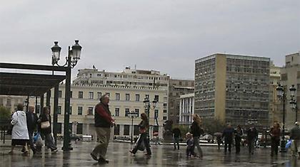 Τα βλέπουν μαύρα τα αφεντικά και απολύουν…