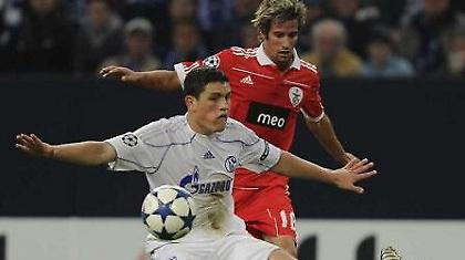 Ύμνοι για Κυριάκο!