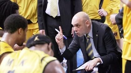 «Δεν μετέχουμε στον πόλεμο χαρακωμάτων»!