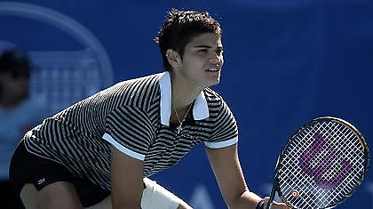 Λένα έτοιμη για τίτλο