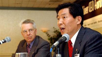 Ο ΦΠΑ άλλαξε τα πλάνα του ισχυρού άντρα της Cosco