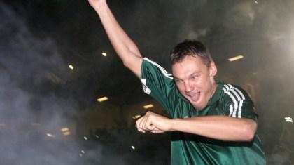 «Πόρτα» στη Μακάμπι από Σάρας