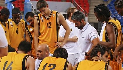 «Πειράματα» και νίκη για την ΑΕΚ