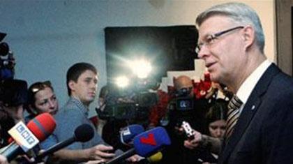 Ο κεντροδεξιός συνασπισμός κερδίζει τις εκλογές στη Λετονία